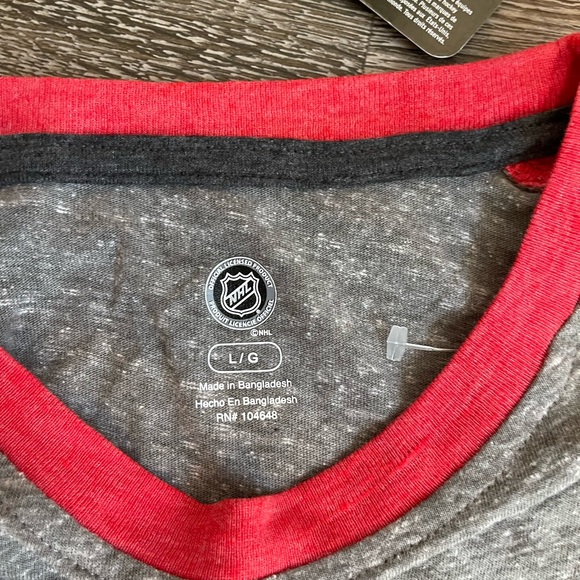 NHL NWT Red  Wings t shirt - Picture 2 of 4